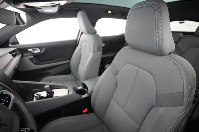 2022 Polestar 2 — photo 3 of 22