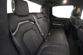 2022 Rivian R1T — photo 4 of 27