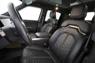 2022 Rivian R1T — photo 3 of 27