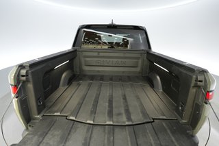 2022 Rivian R1T — photo 6 of 27