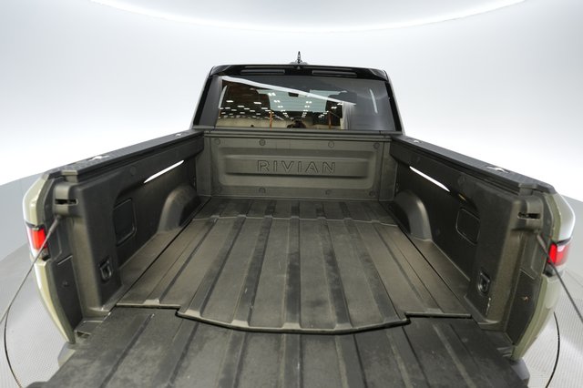2022 Rivian R1T — photo 6 of 27