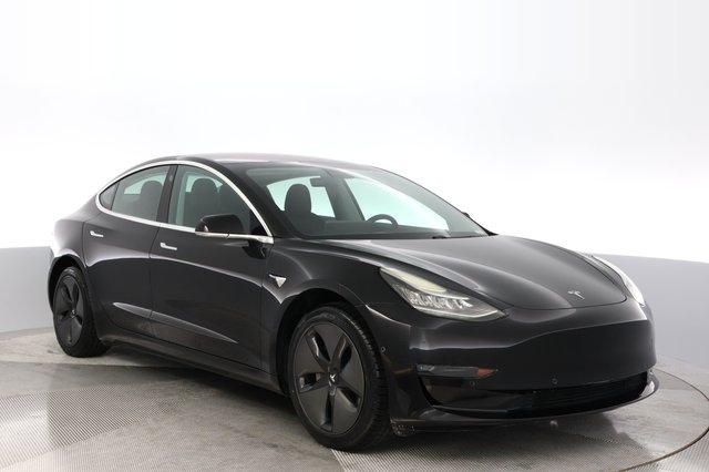 2018 Tesla Model 3 — photo 9 of 19