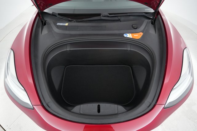 2018 Tesla Model 3 — photo 23 of 24