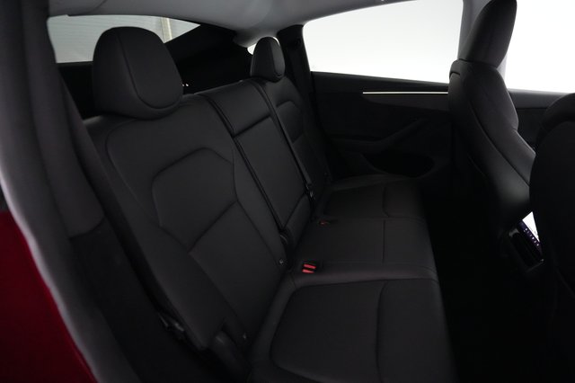 2026 Tesla Model Y — photo 4 of 21