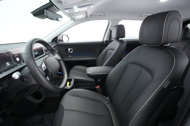 2023 Hyundai IONIQ 5 — photo 19 of 31