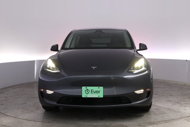 2023 Tesla Model Y — photo 9 of 30