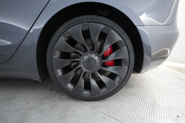 2023 Tesla Model 3 — photo 7 of 22