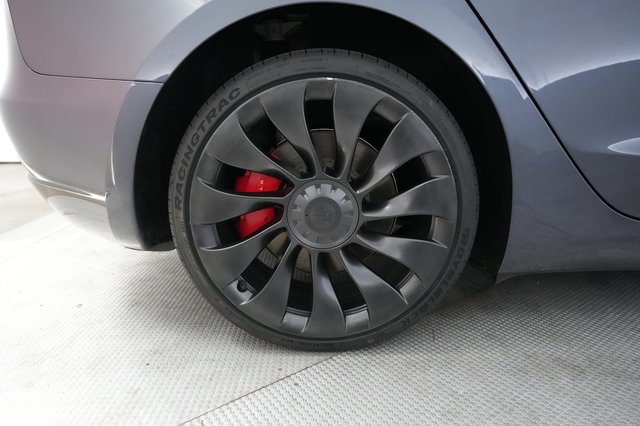 2023 Tesla Model 3 — photo 17 of 22