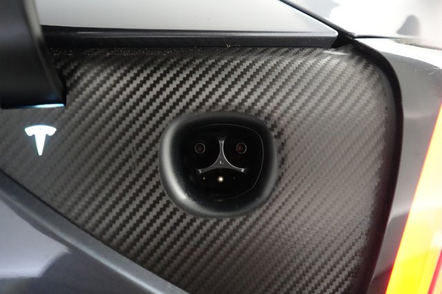 2023 Tesla Model 3 — photo 8 of 22