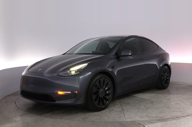 2023 Tesla Model Y — VIN 7SAYGDEF8PF595925