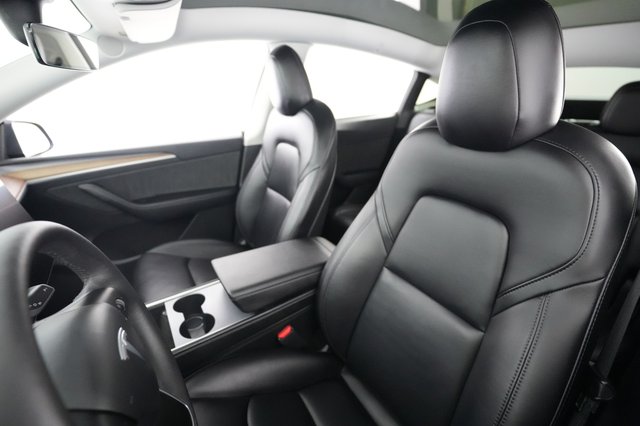 2023 Tesla Model Y — photo 3 of 26