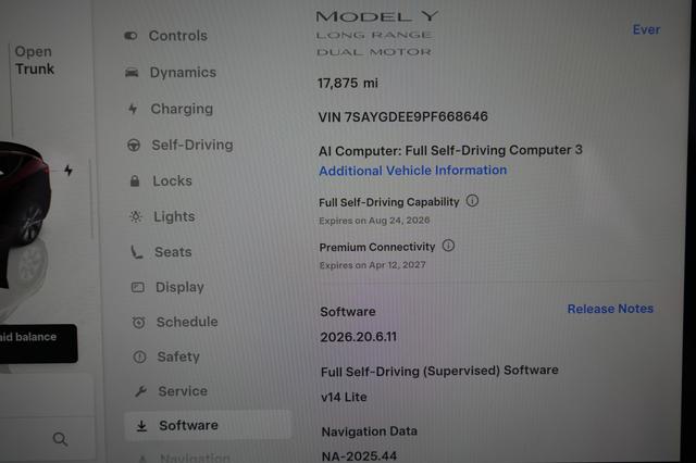 2023 Tesla Model Y — photo 5 of 30