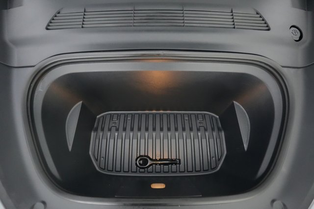 2023 Tesla Model Y — photo 20 of 30
