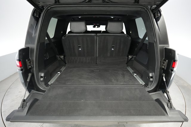 2025 Rivian R1S — photo 6 of 30