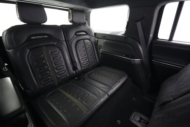 2025 Rivian R1S — photo 21 of 30