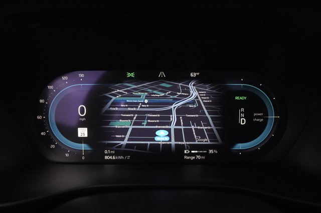2023 Volvo XC40 Recharge — photo 31 of 32