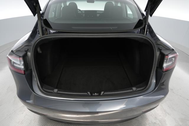 2022 Tesla Model 3 — photo 6 of 24