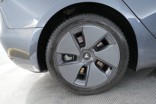 2022 Tesla Model 3 — photo 17 of 24