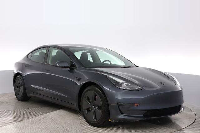2022 Tesla Model 3 — photo 10 of 24