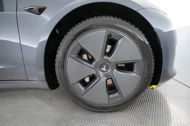 2022 Tesla Model 3 — photo 16 of 24