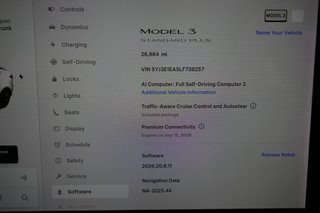 2020 Tesla Model 3 — photo 5 of 25