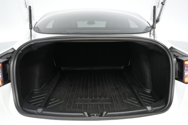 2020 Tesla Model 3 — photo 6 of 25