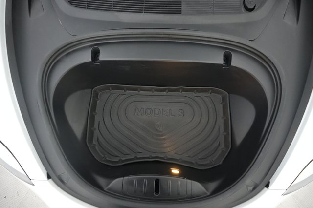 2020 Tesla Model 3 — photo 20 of 25