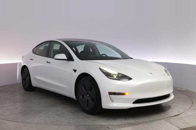 2021 Tesla Model 3 — photo 10 of 24