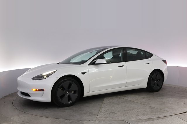 2021 Tesla Model 3 — photo 14 of 24