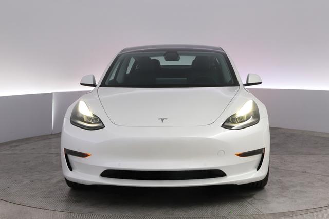 2021 Tesla Model 3 — photo 9 of 24