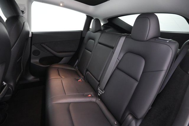 2023 Tesla Model Y — photo 19 of 24
