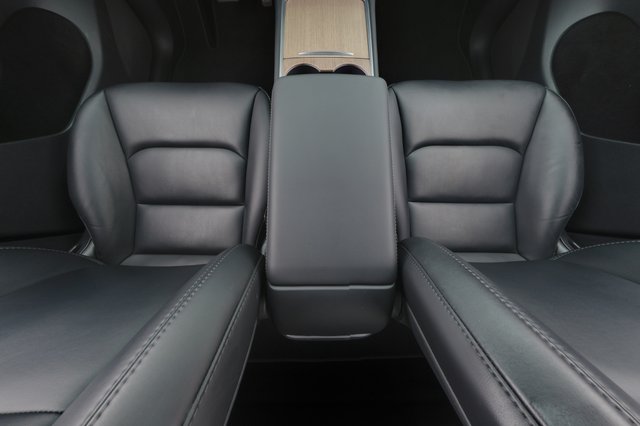2023 Tesla Model Y — photo 22 of 24