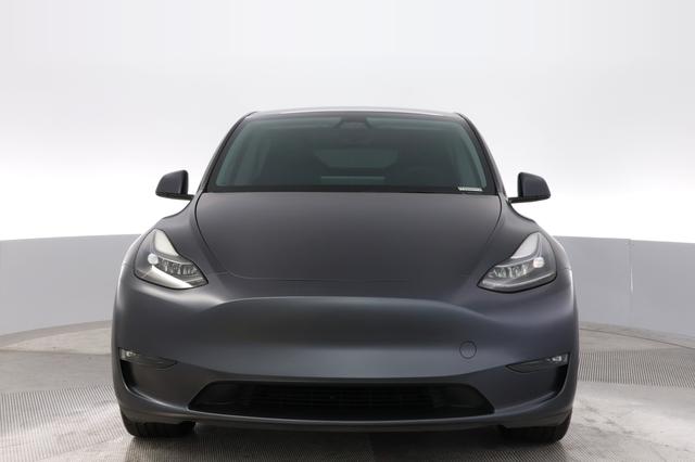 2023 Tesla Model Y — photo 9 of 24