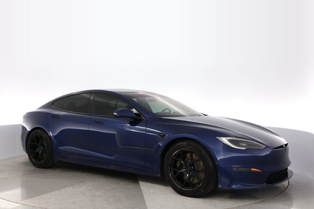 2022 Tesla Model S — photo 11 of 22