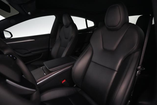 2022 Tesla Model S — photo 3 of 22
