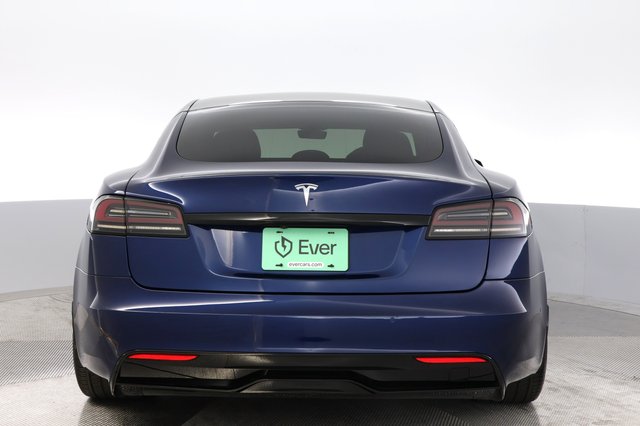 2022 Tesla Model S — photo 12 of 22