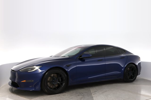 2022 Tesla Model S — photo 14 of 22