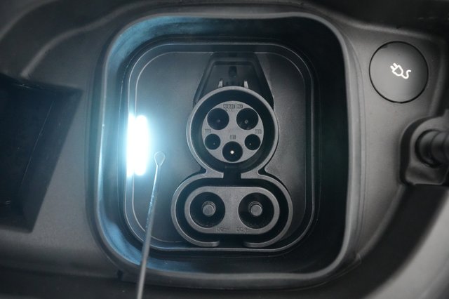 2023 Volvo XC40 Recharge — photo 26 of 30