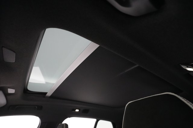 2023 Volvo XC40 Recharge — photo 25 of 30