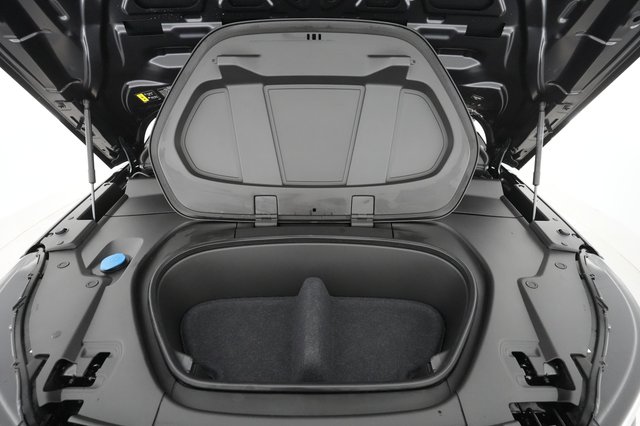 2023 Volvo XC40 Recharge — photo 24 of 30