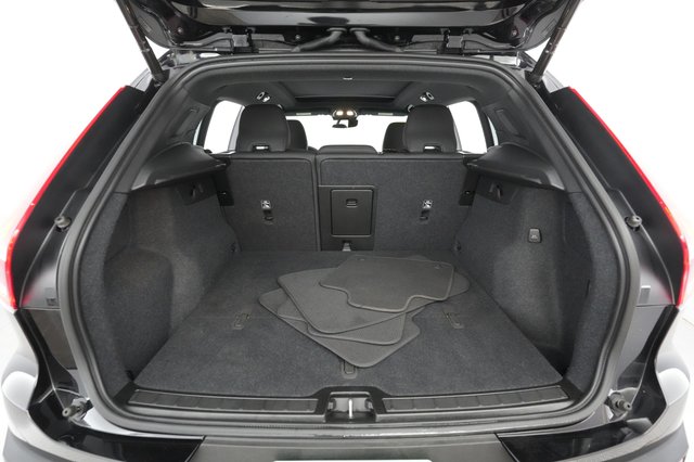 2023 Volvo XC40 Recharge — photo 23 of 30