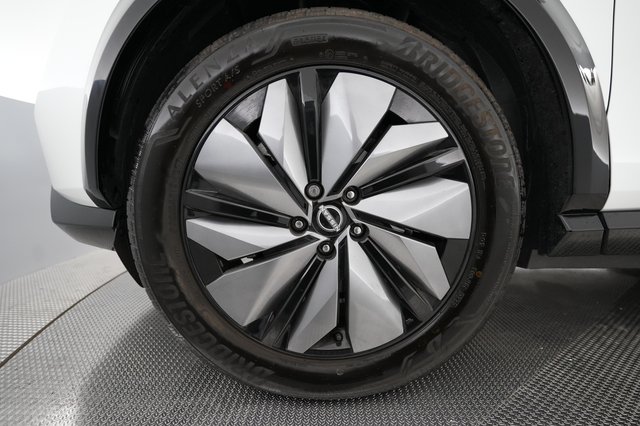 2025 Nissan Ariya — photo 13 of 22