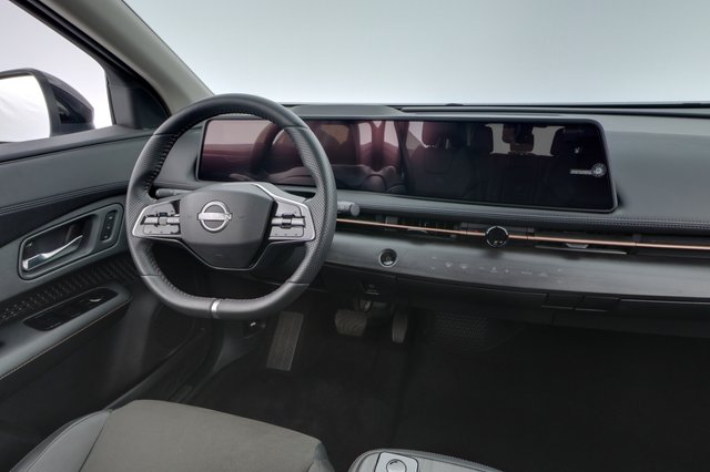 2025 Nissan Ariya — photo 18 of 22