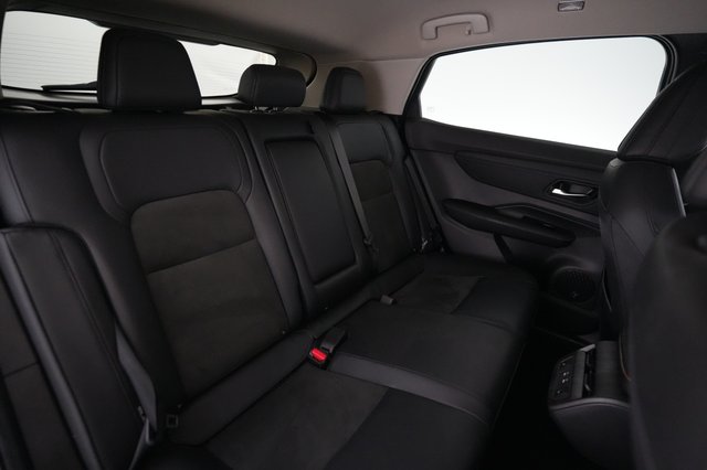 2025 Nissan Ariya — photo 4 of 22