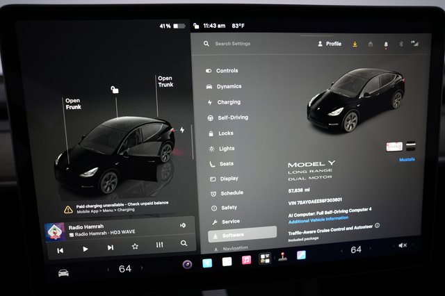 2025 Tesla Model Y — photo 5 of 26