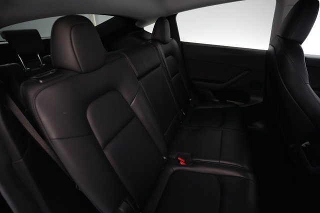 2025 Tesla Model Y — photo 4 of 25