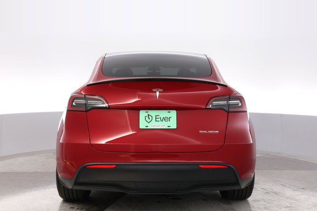 2022 Tesla Model Y — photo 12 of 23