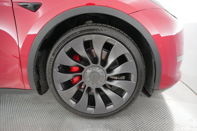 2022 Tesla Model Y — photo 7 of 23