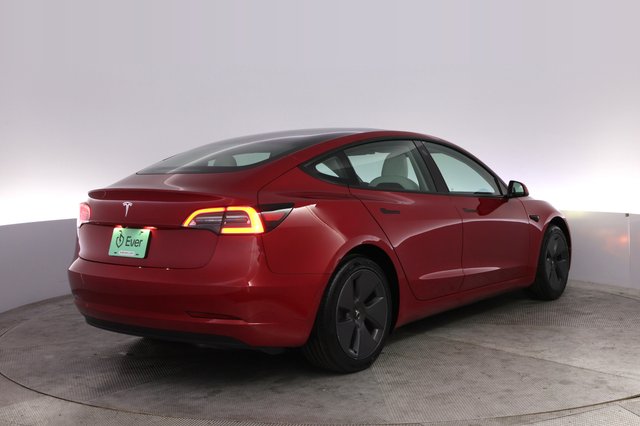 2021 Tesla Model 3 — photo 2 of 27