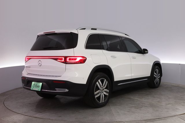 2023 Mercedes-Benz EQB — photo 2 of 24
